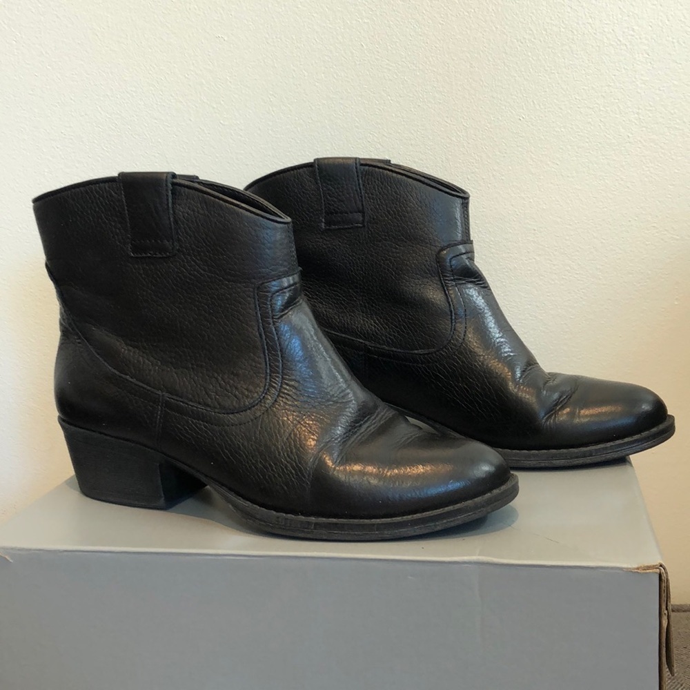 KENNETH Cole booties hot step cowboy black leather boots women's 6.5